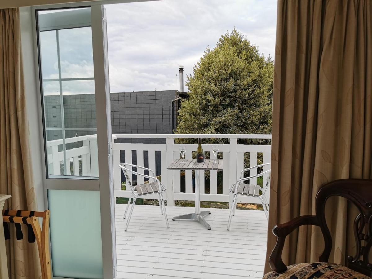 Geyser Lookout Bnb Rotorua Eksteriør billede